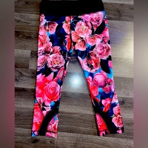 Lulalemon leggings EUC size 4 —-